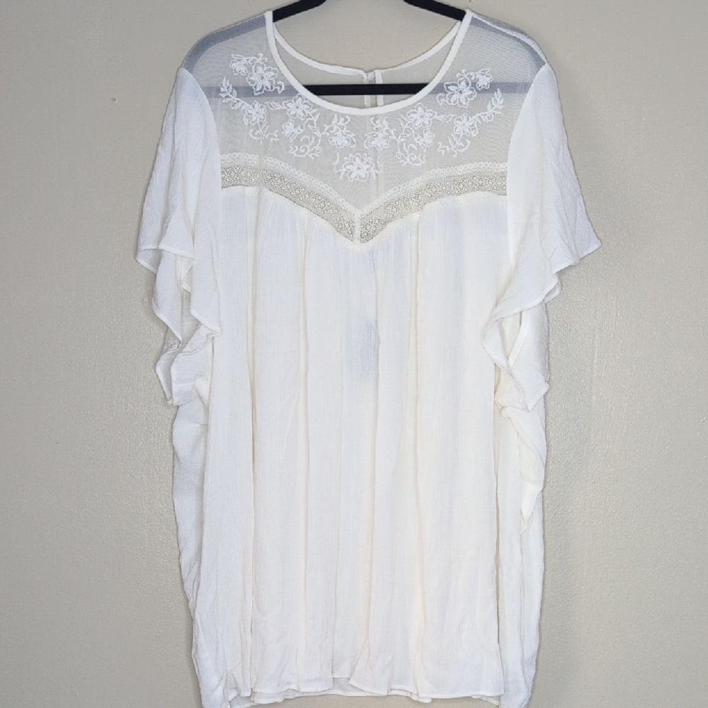Torrid White Short Sleeve Ruffled Blouse Crinkle Gauze Chiffon Flutter Sleeve